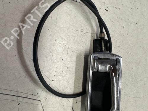 Used Rear right interior door handle JAGUAR XJ (XJ40, XJ81) 6 4.0 (222 hp) 28413691