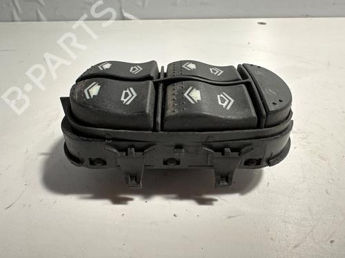Left front window switch FORD FOCUS I Turnier (DNW) 1.8 TDCi | BP37496355I27 - Image 1