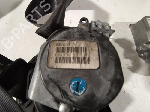 Ceinture de sécurité avant gauche VW JETTA III (1K2) 1.9 TDI (105 hp) 31930780