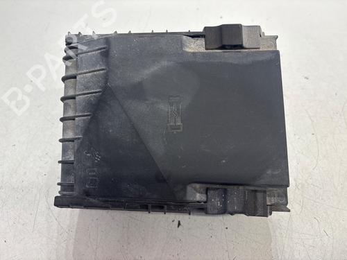 Caixa de fusíveis VW CADDY III MPV (2KB, 2KJ, 2CB, 2CJ) [2004-2016]  28501808