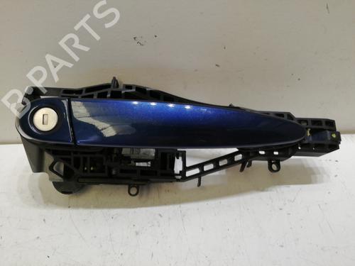 Używane Klamka zewnętrzna drzwi przednich prawych BMW 1 (F20) 118 d (143 hp) 23569469