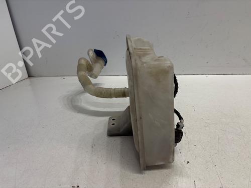 Used Windscreen washer tank SKODA OCTAVIA II (1Z3) [2004-2013]  30581565