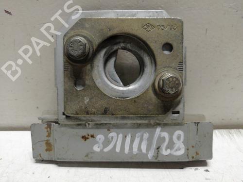 Hood lock NISSAN PRIMASTAR Van (X83) 1.9 dCi 100 | BP23569631C133 