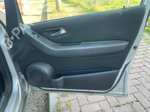 Forreste højre beklædning Forreste højre beklædning MERCEDES-BENZ A-CLASS (W169) A 180 CDI (169.007, 169.307) (109 hp) 33131654 33131654