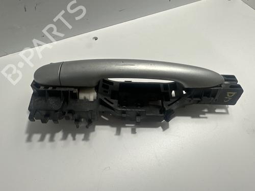 Poignée extérieure avant droite RENAULT SCÉNIC II (JM0/1_) 1.5 dCi (JM1E, JM16) (106 hp) 30839733