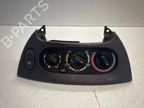 Airco bedieningspaneel RENAULT SCÉNIC I MPV (JA0/1_, FA0_) 1.9 dCi (JA05, JA1F) (102 hp) 28119708