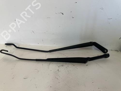 Vindspejlsviskerarm SEAT TOLEDO II (1M2) 1.9 TDI (130 hp) 30331190