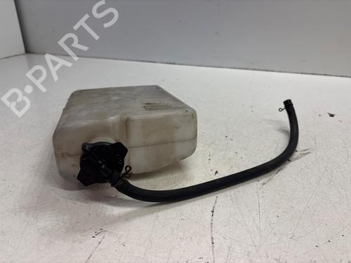 Windscreen washer tank TOYOTA LAND CRUISER 90 (_J9_) 3.0 TD (KZJ90_, KZJ95_, KZJ90R, KZJ95R, KZJ90W, KZJ95W) | BP28827924C113 