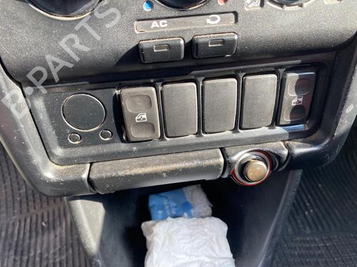 Used Left front window switch Left front window switch SEAT INCA (6K9) 1.9 SDI (64 hp) 32511004 32511004