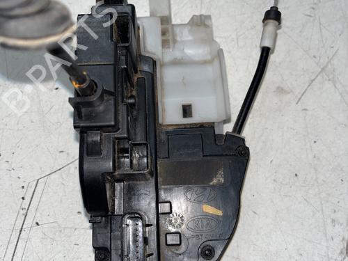 Front left lock KIA CEE'D Hatchback (ED) | BP36756590C98 - Image 2