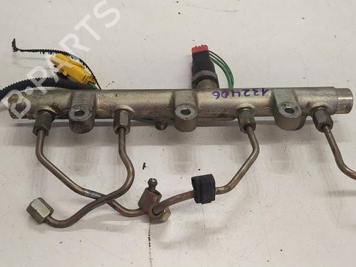 Used Injection rail CITROËN XSARA (N1) [1997-2005]  25407528