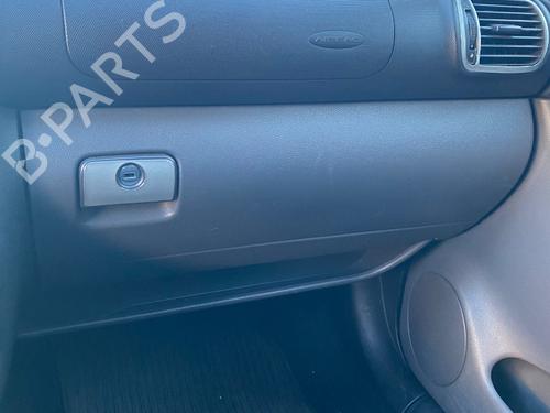 Left front window switch SEAT LEON (1M1) | BP31026862I27