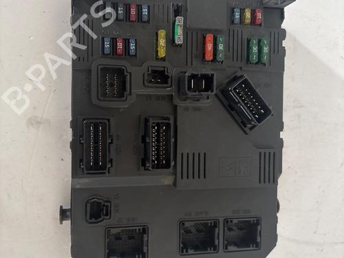 Zekeringkast PEUGEOT 206 Hatchback (2A/C) [1998-2012]  30845718