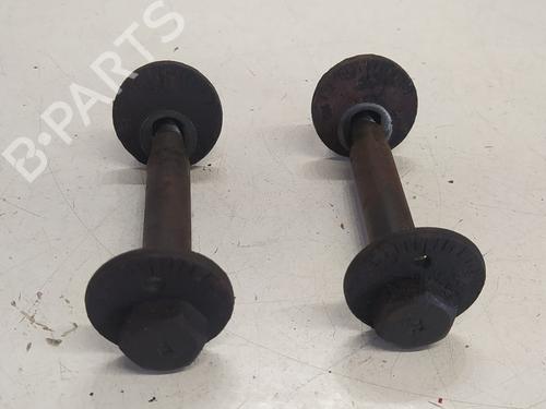 Right front suspension arm MITSUBISHI PAJERO III (V7_W, V6_W) 3.2 Di-D (V68W, V78W) | BP21522117M13 
