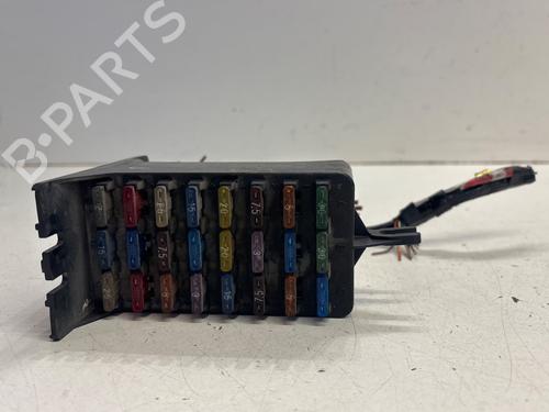 Used Fuse box JAGUAR XJ (XJ40, XJ81) 6 4.0 (222 hp) 27468274