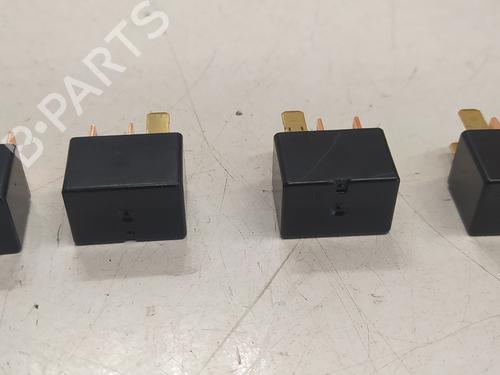 Elektronisk modul MITSUBISHI PAJERO III (V7_W, V6_W) 3.2 Di-D (V68W) (160 hp) 21361782