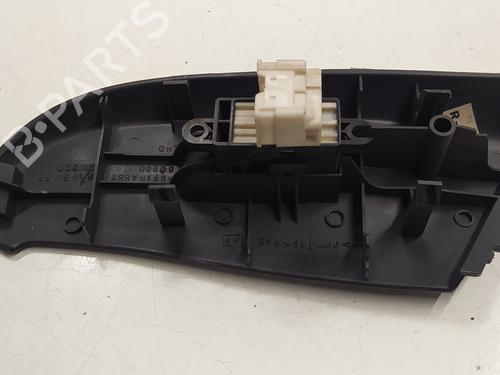 Right front window switch NISSAN ALMERA II (N16) 2.2 dCi | BP38054547I26 - Image 3