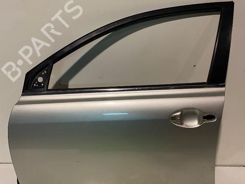 Dør venstre fortil Dør venstre fortil TOYOTA AVENSIS (_T25_) 2.2 D-4D (ADT251_, ADT251R) (150 hp) 35798913 35798913