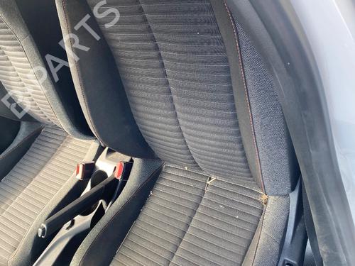 Asiento delantero izquierdo Asiento delantero izquierdo 38490799 38490799