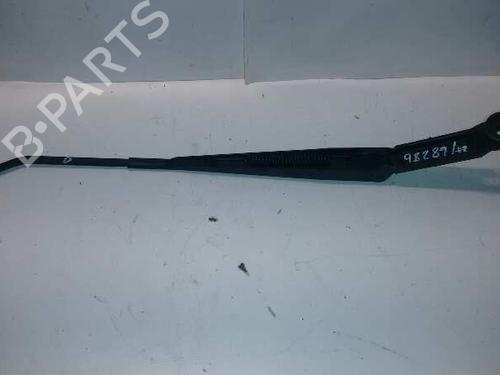 Used Front windshield wiper arm CHEVROLET NUBIRA Estate 2.0 D (121 hp) 23572103