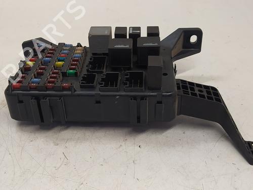 Used Fuse box FORD MONDEO III Saloon (B4Y) 2.0 16V TDDi / TDCi (115 hp) 30499594