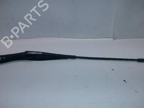 Used Front windshield wiper arm OPEL ASTRA H (A04) [2004-2014]  23572129