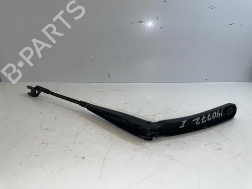 Used Front windshield wiper arm Front windshield wiper arm 33464433 33464433