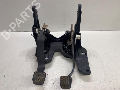 Used Pedal Pedal 36890524 36890524