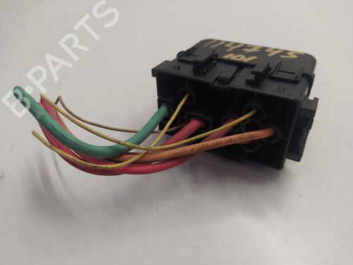 Fuse box RENAULT SCÉNIC II (JM0/1_) 1.5 dCi (JM1E, JM16) | BP30674664E1 - Image 2