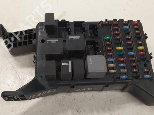 Fuse box FORD MONDEO III Saloon (B4Y) 2.0 16V TDDi / TDCi | BP30499594E1