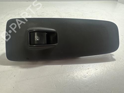 Used Right front window switch Right front window switch 36677766 36677766