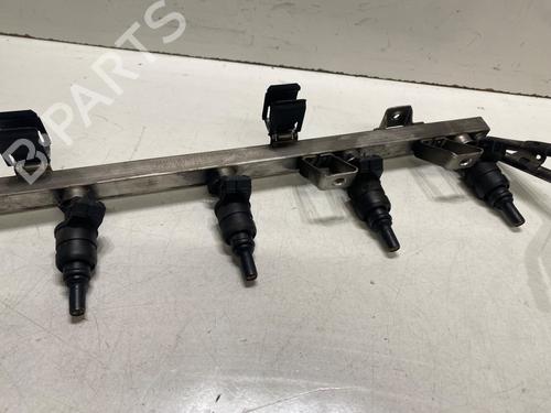 Injection rail BMW 3 Coupe (E46) 320 Ci | BP29378549M98