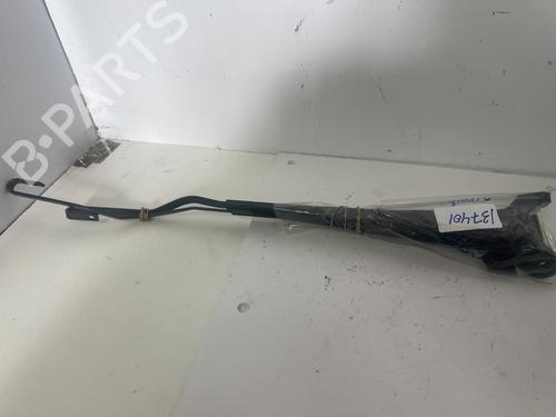 Used Front windshield wiper arm CITROËN XSARA Coupe (N0) 1.9 D (70 hp) 30471697