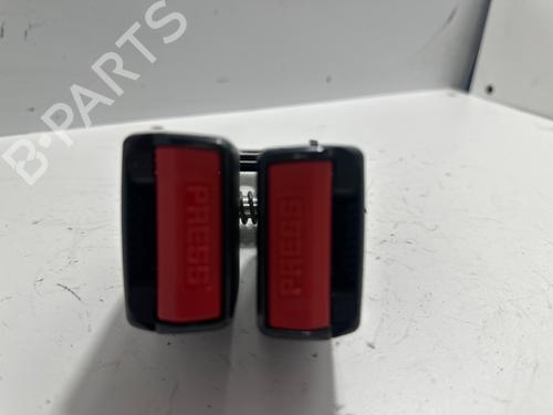 Sikkerhetsbelte-spenne RENAULT SCÉNIC II (JM0/1_) 1.5 dCi (JM1E, JM16) (106 hp) 30674668