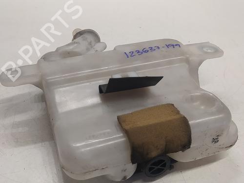 Used Windscreen washer tank TOYOTA LAND CRUISER 90 (_J9_) 3.0 TD (KZJ90_, KZJ95_, KZJ90R, KZJ95R, KZJ90W, KZJ95W) (125 hp) 23570873