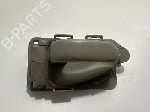 Used Front right interior door handle Front right interior door handle 30839732 30839732