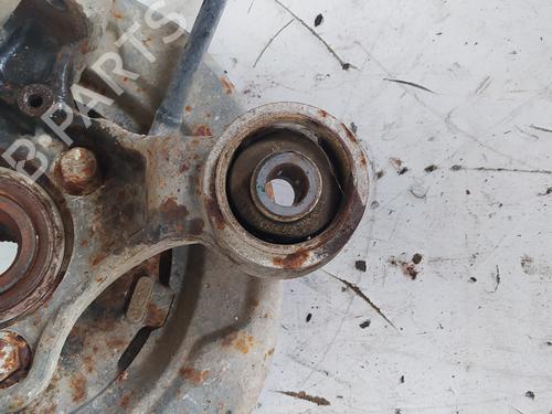 Left rear steering knuckle MITSUBISHI PAJERO III (V7_W, V6_W) 3.2 Di-D (V68W) | BP23953927M27 