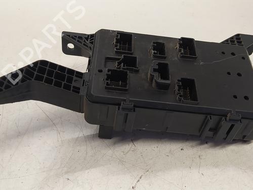 Fuse box FORD MONDEO III Saloon (B4Y) 2.0 16V TDDi / TDCi | BP30499594E1