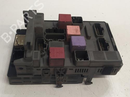 Used Fuse box RENAULT LAGUNA II (BG0/1_) 1.9 dCi (BG12) (116 hp) 24321600
