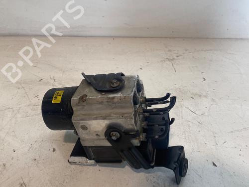Used ABS pump OPEL VECTRA C (Z02) [2002-2009]  32098457