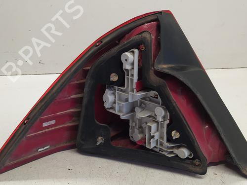 Right taillight FORD MONDEO III Saloon (B4Y) 2.0 16V TDDi / TDCi | BP20329335C35 