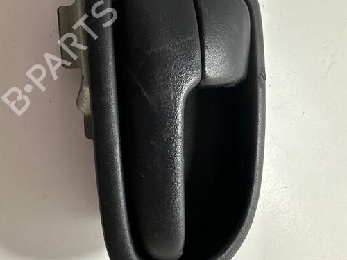 Używane Klamka wewnętrzna drzwi tylnych lewych MAZDA 323 F V (BA) 1.5 16V (BA11) (88 hp) 30738258