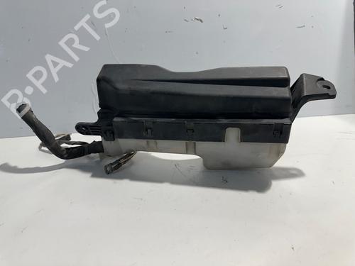 Used Fuse box Fuse box TOYOTA AVENSIS (_T25_) 2.2 D-4D (ADT251_, ADT251R) (150 hp) 35905377 35905377