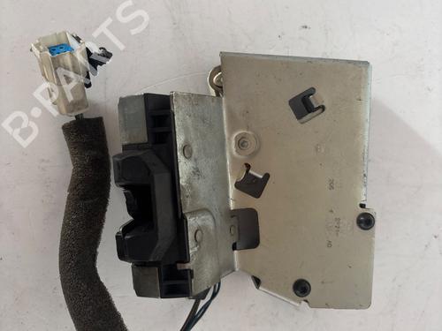 Used Tailgate lock FORD MONDEO III Saloon (B4Y) 2.0 16V TDDi / TDCi (115 hp) 30839378