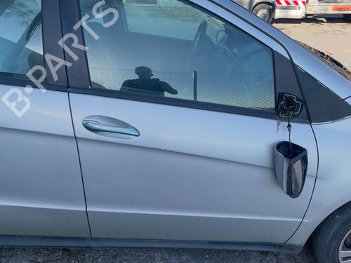 Used Right front door Right front door MERCEDES-BENZ A-CLASS (W169) A 180 CDI (169.007, 169.307) (109 hp) 33131640 33131640