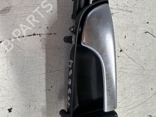Used Front right interior door handle Front right interior door handle 37429684 37429684