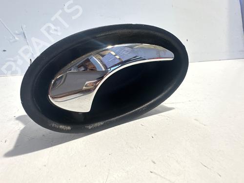 Used Front left interior door handle Front left interior door handle MERCEDES-BENZ CLK (C209) CLK 270 CDI (209.316) (170 hp) 35995572 35995572