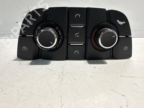 Used Climate control Climate control OPEL ASTRA J (P10) [2009-2016] 33245624 33245624