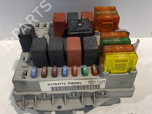 Fuse box FIAT DOBLO Box Body/MPV (223_) 1.9 JTD | BP29705925E1