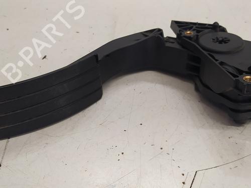 Pedal RENAULT CLIO IV (BH_) 1.5 dCi 75 (75 hp) 25298741